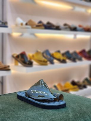 صورة زبيري وطني مطرز مديل م30